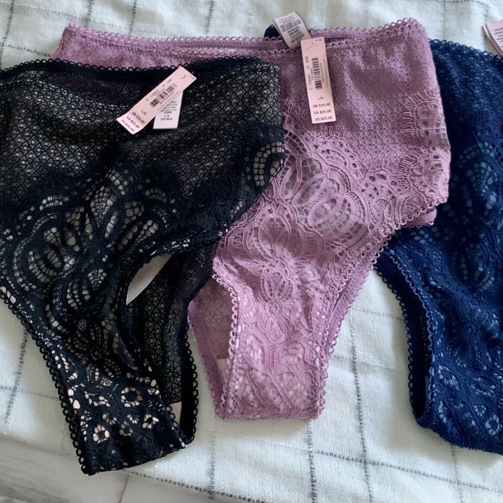 Victoria’s Secret Lace & Mesh panties.